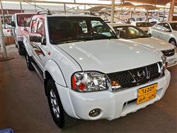 نيسان NP300